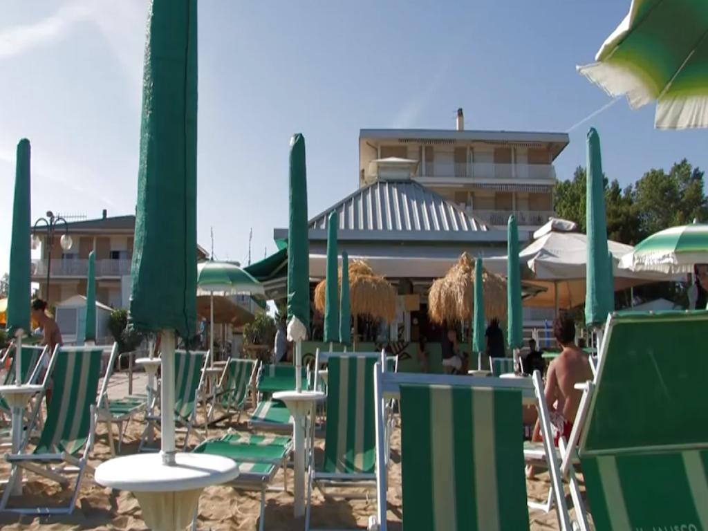 Acapulco Beach Лидо ди Йезоло Екстериор снимка